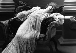 victorian woman fainting